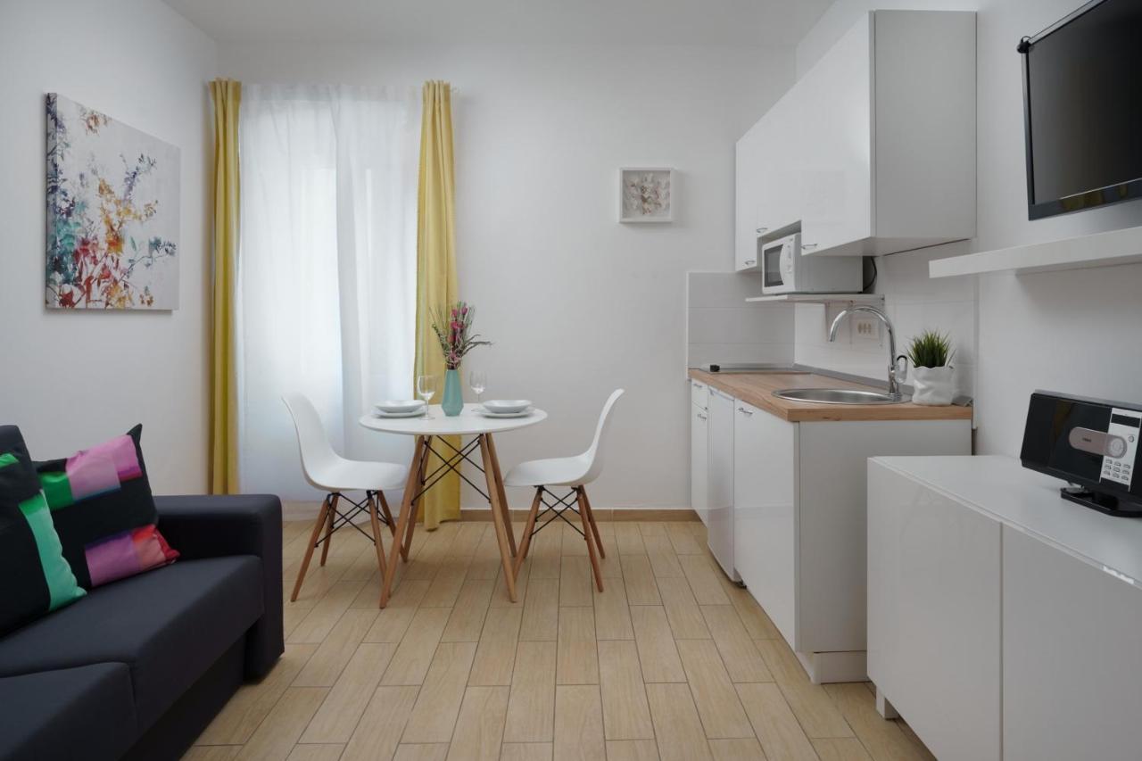 Apartments Antons พูลา ภายนอก รูปภาพ