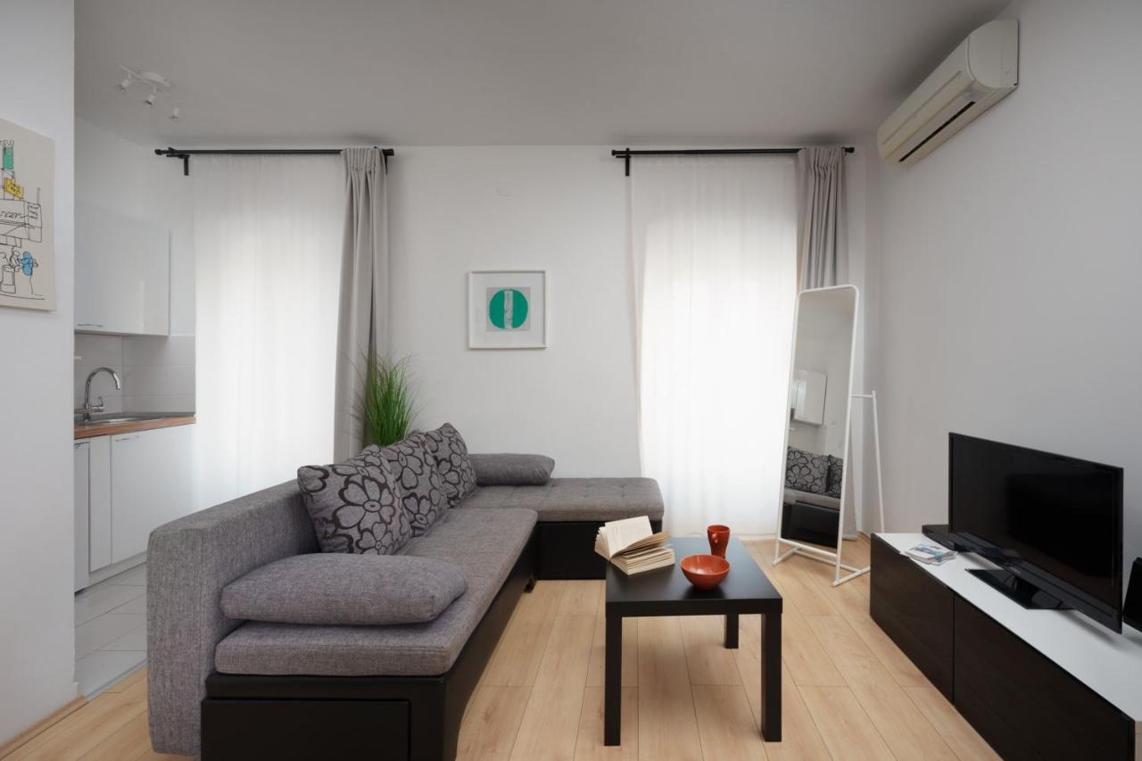 Apartments Antons พูลา ภายนอก รูปภาพ