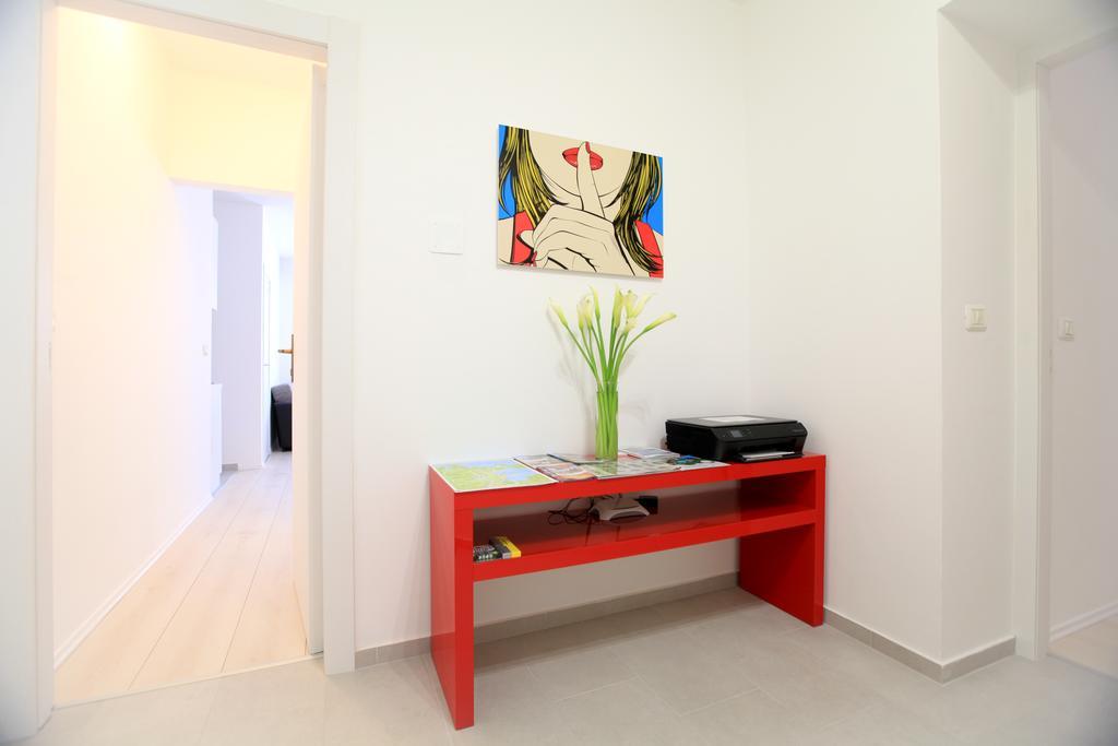 Apartments Antons พูลา ภายนอก รูปภาพ